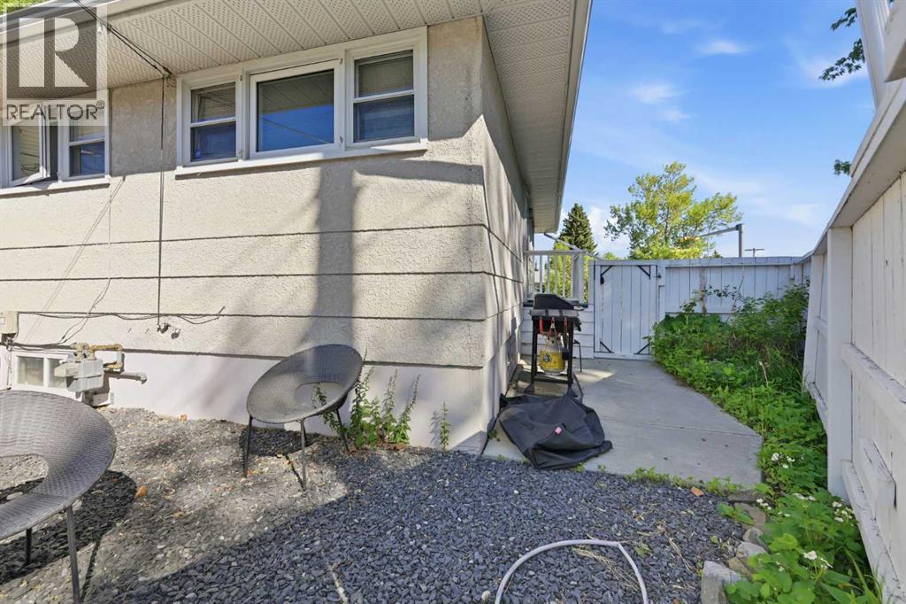 2404 & 2406 Richmond Road Sw, Calgary, Alberta  T2T 5E4 - Photo 41 - A2321953