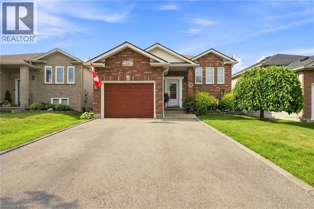 32 Brewster Way, Brantford, Ontario  N3T 6N4 - Photo 2 - 40856375
