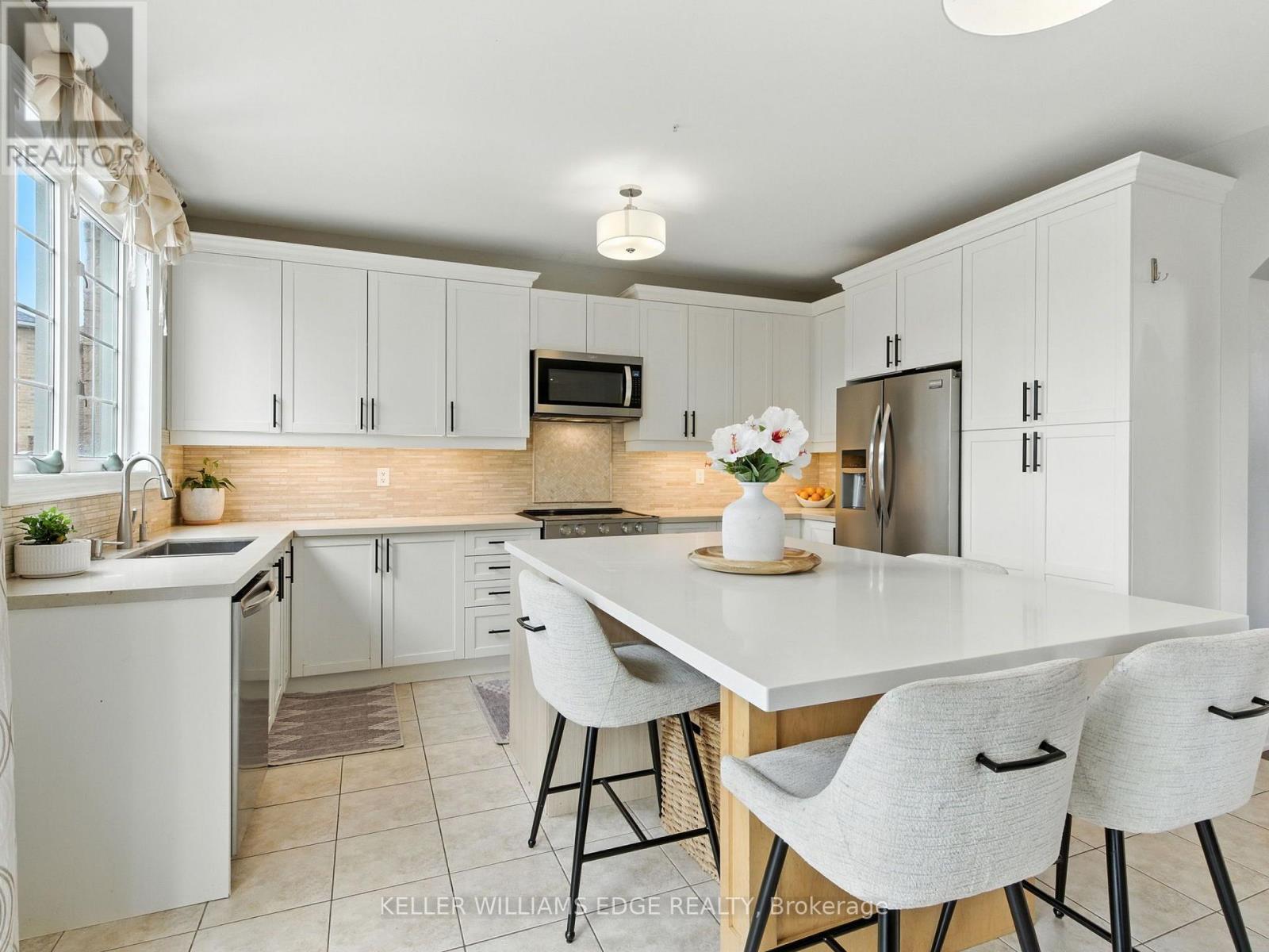 200 Giddings Crescent, Milton, Ontario  L9T 7A7 - Photo 7 - W13688480