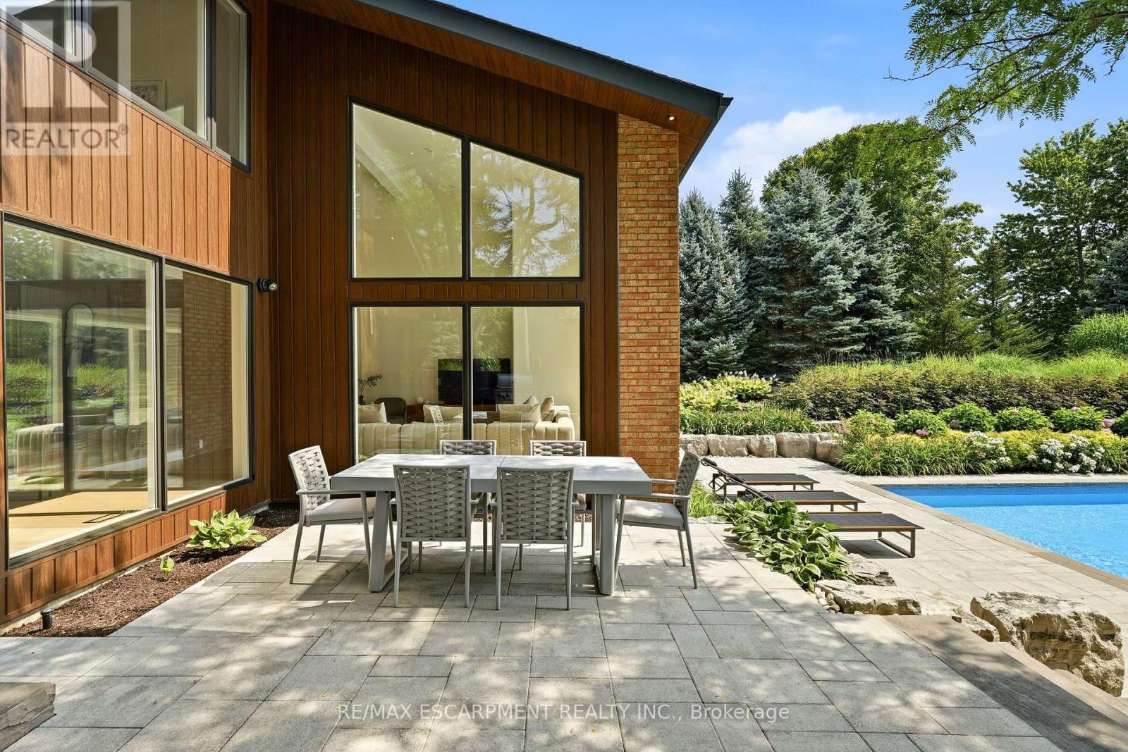1400 1 Side Road, Burlington, Ontario  L7P 0R9 - Photo 40 - W13688530