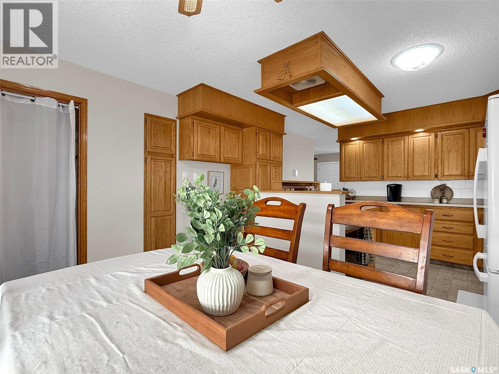 445 4th Avenue Nw, Swift Current, Saskatchewan  S9H 0V4 - Photo 9 - SK045934