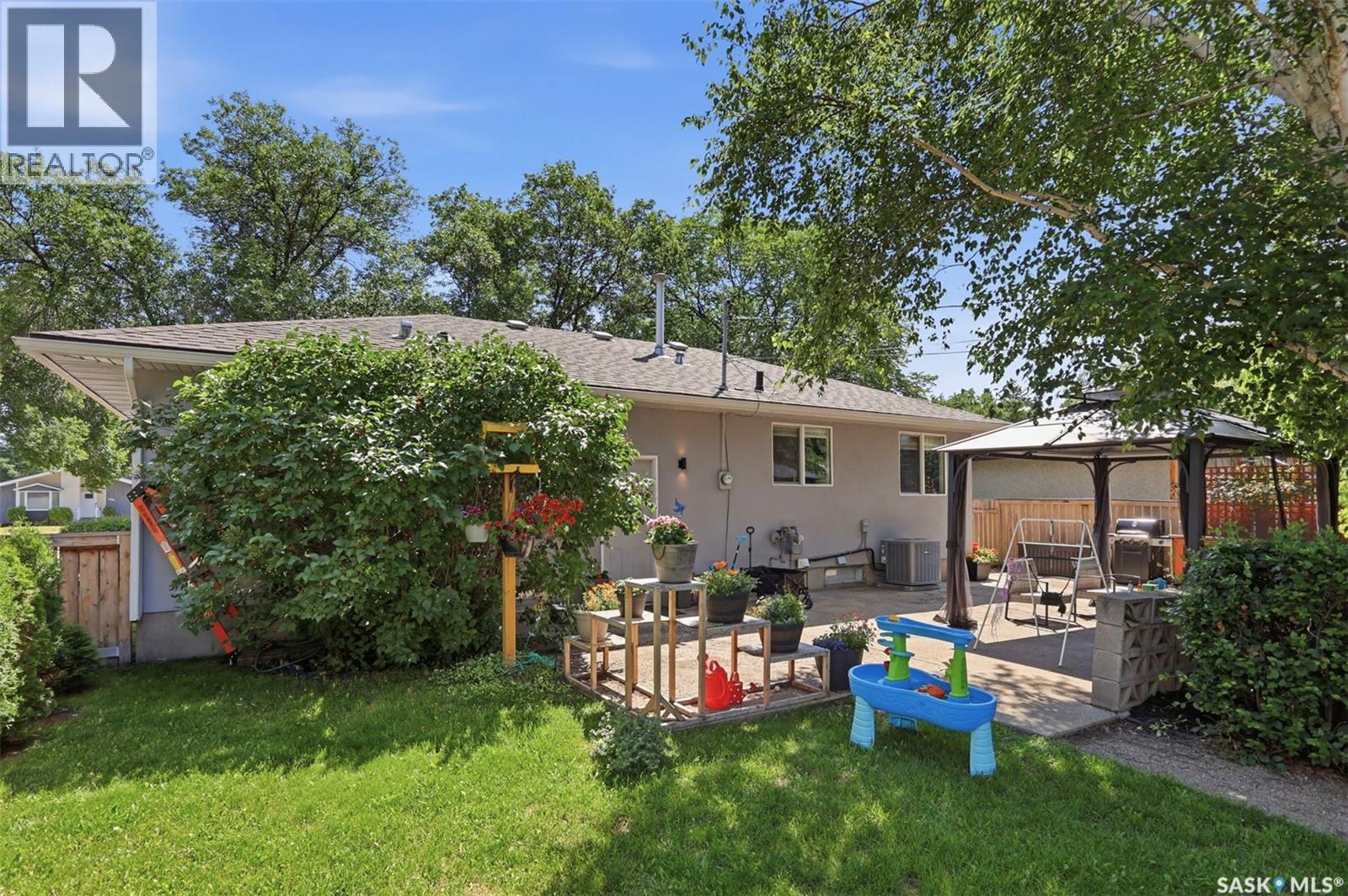 2508 Preston Avenue S, Saskatoon, Saskatchewan  S7J 2G4 - Photo 32 - SK045932