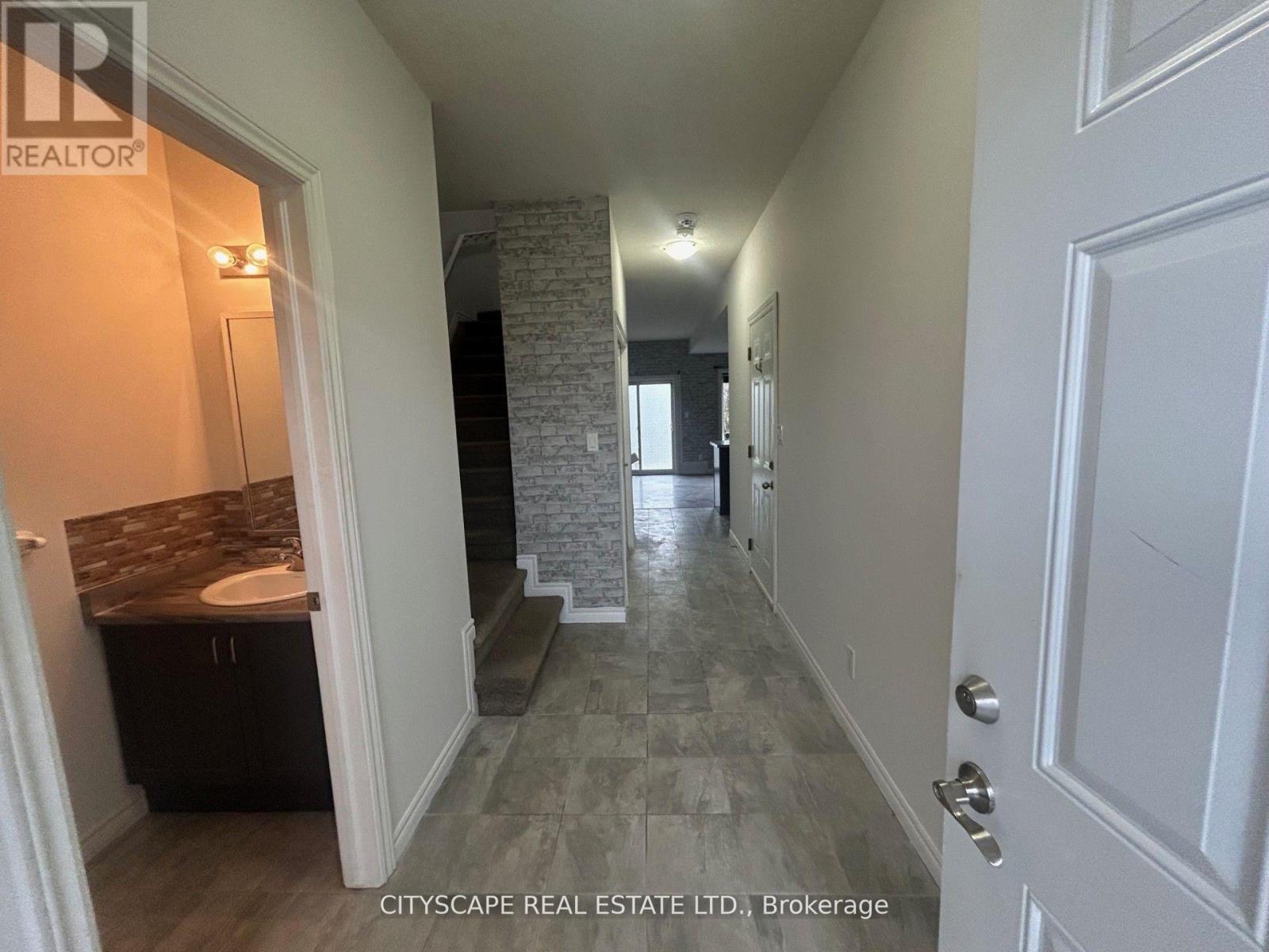 16 - 10.5 Dufferin Street, Norwich, Ontario  N0J 1P0 - Photo 2 - X13688402