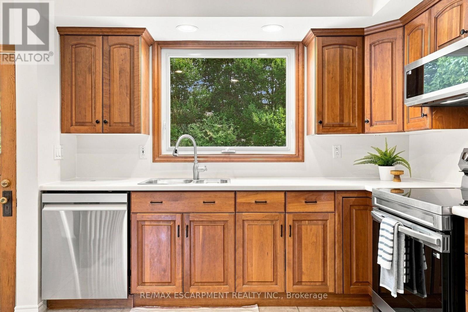 75 Flamboro Street, Hamilton, Ontario  L0R 2H0 - Photo 18 - X13688422