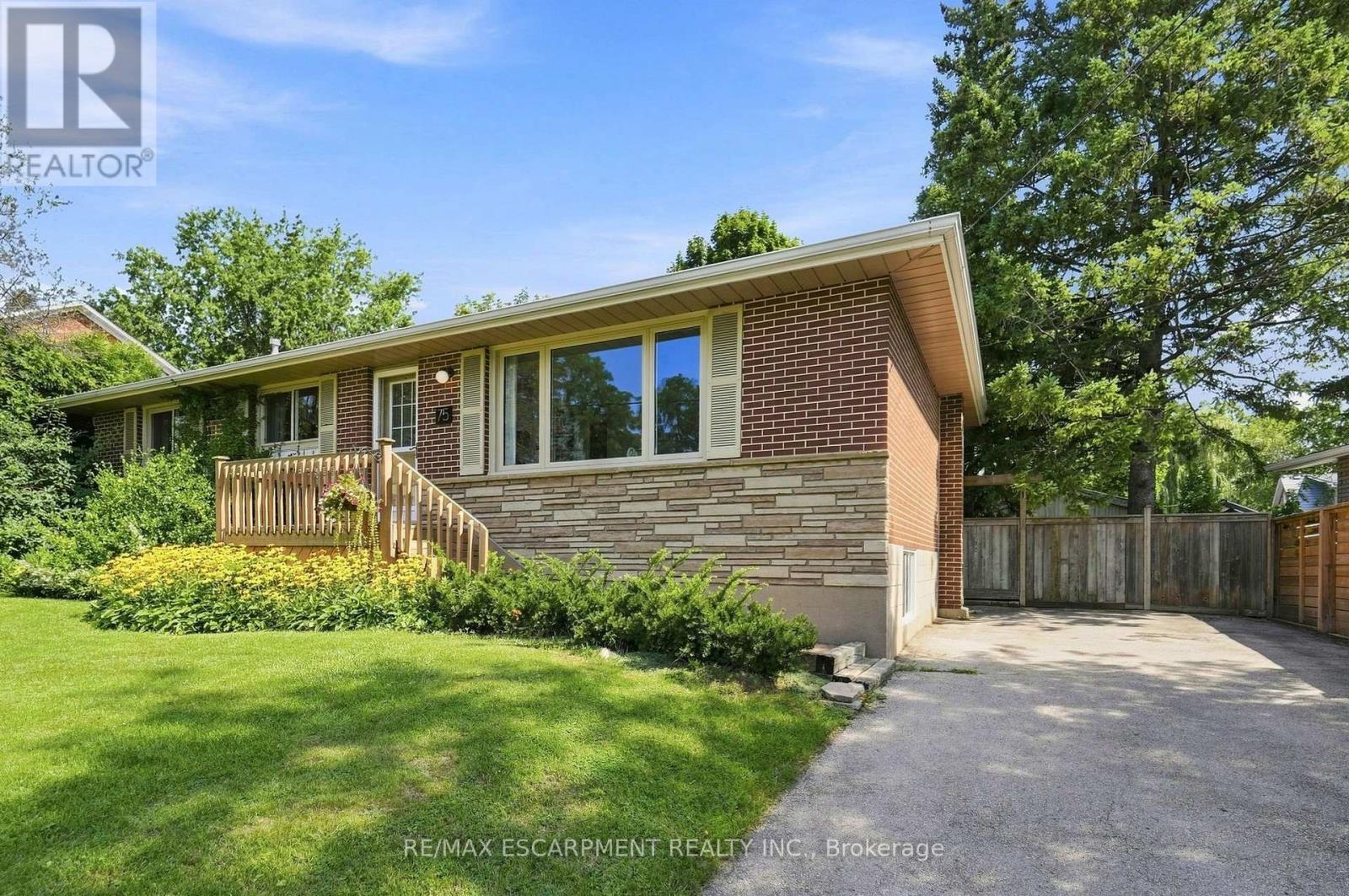75 Flamboro Street, Hamilton, Ontario  L0R 2H0 - Photo 3 - X13688422