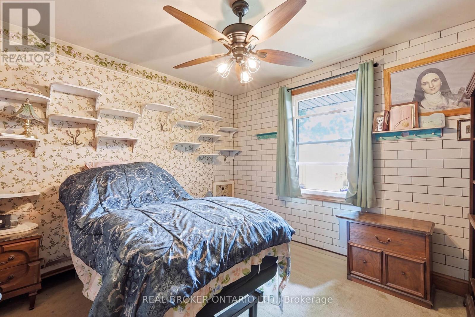 21 Oakwood Avenue, Kitchener, Ontario  N2H 6G8 - Photo 21 - X13688442