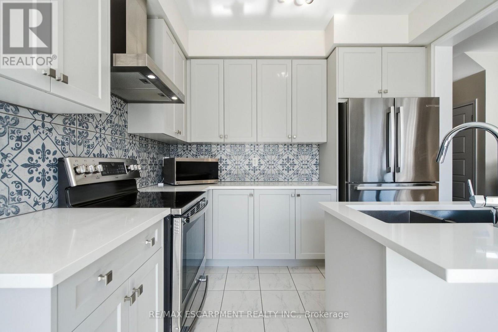 8 Magdalena Street, Hamilton, Ontario  L8K 5R9 - Photo 13 - X13688498