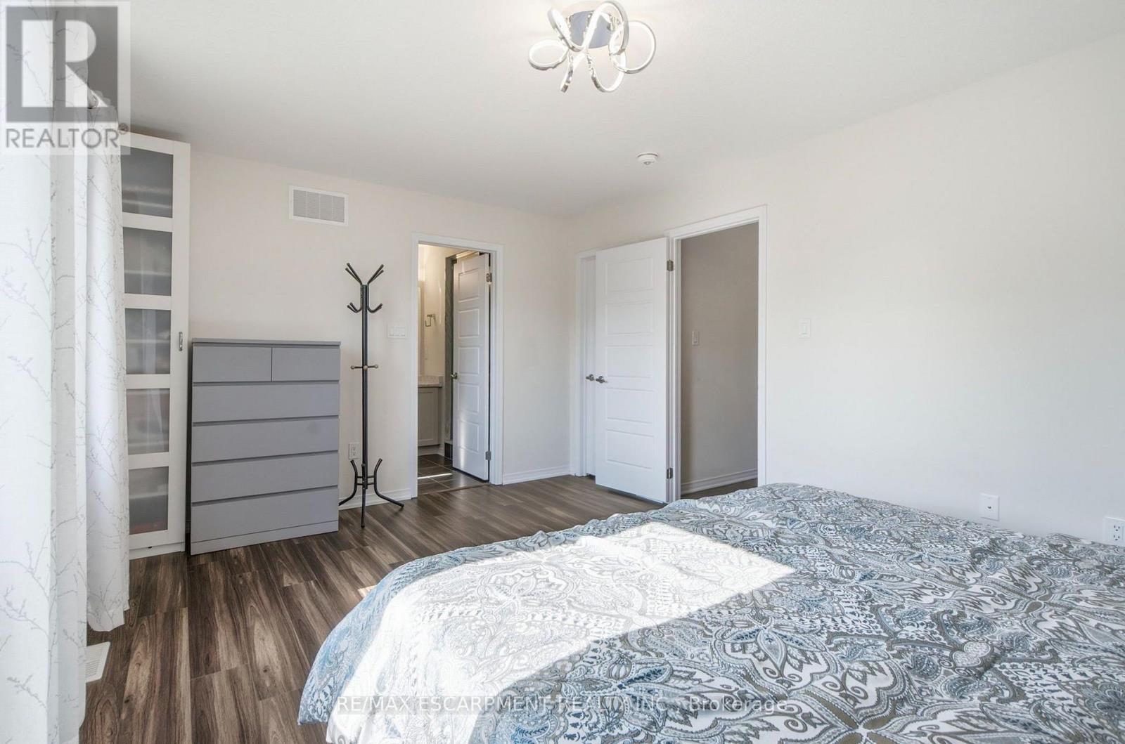 8 Magdalena Street, Hamilton, Ontario  L8K 5R9 - Photo 18 - X13688498