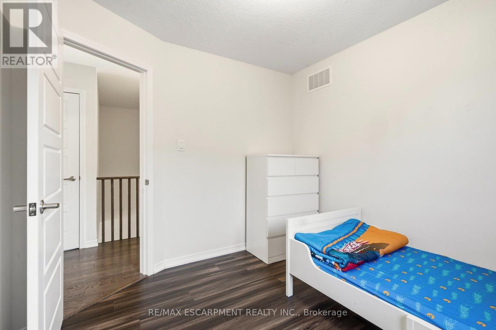 8 Magdalena Street, Hamilton, Ontario  L8K 5R9 - Photo 24 - X13688498
