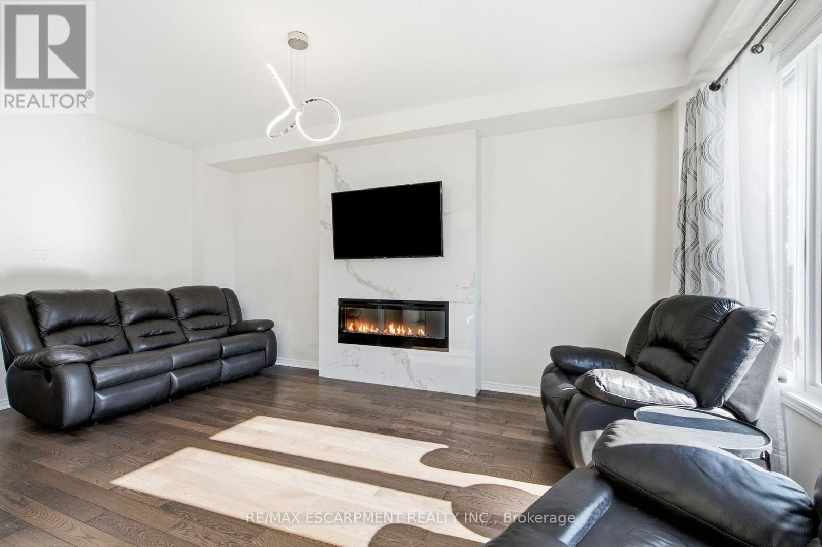 8 Magdalena Street, Hamilton, Ontario  L8K 5R9 - Photo 7 - X13688498
