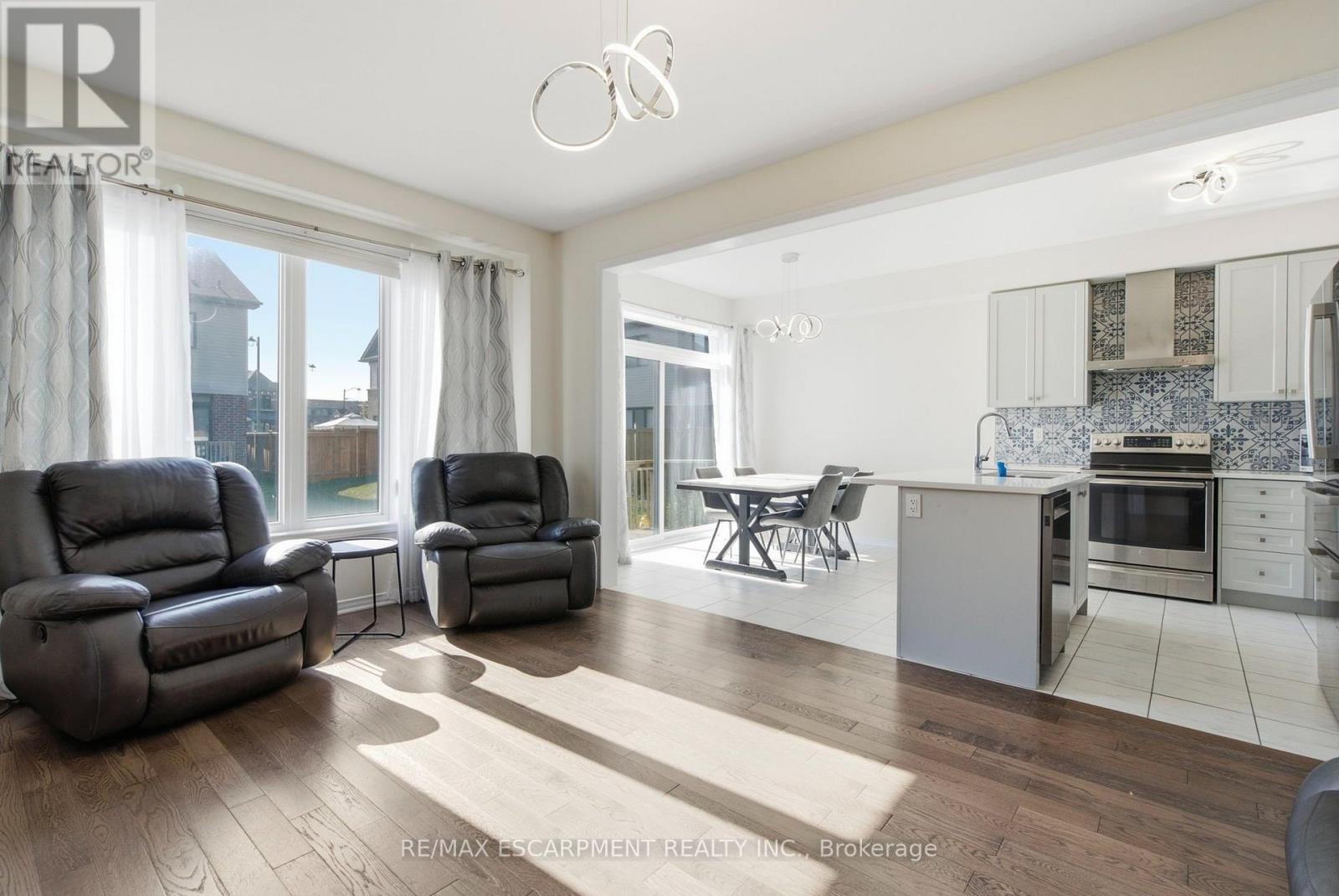 8 Magdalena Street, Hamilton, Ontario  L8K 5R9 - Photo 9 - X13688498