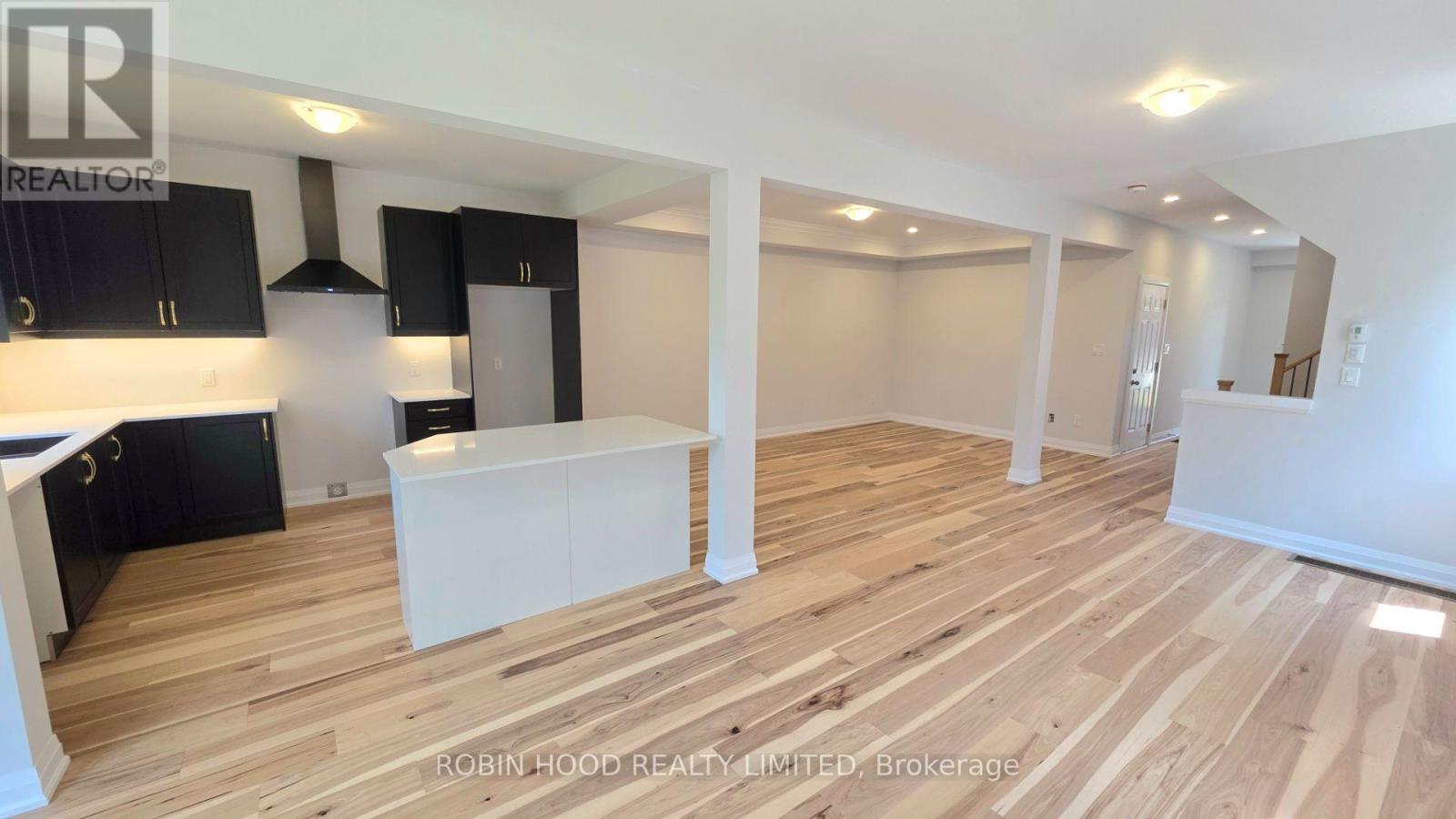 - - 398 Rita's Avenue, Newmarket, Ontario  L3X 2N1 - Photo 12 - X13688558