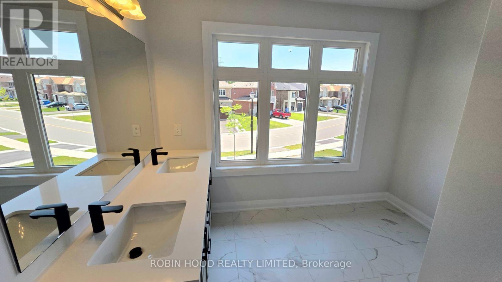 - - 398 Rita's Avenue, Newmarket, Ontario  L3X 2N1 - Photo 17 - X13688558