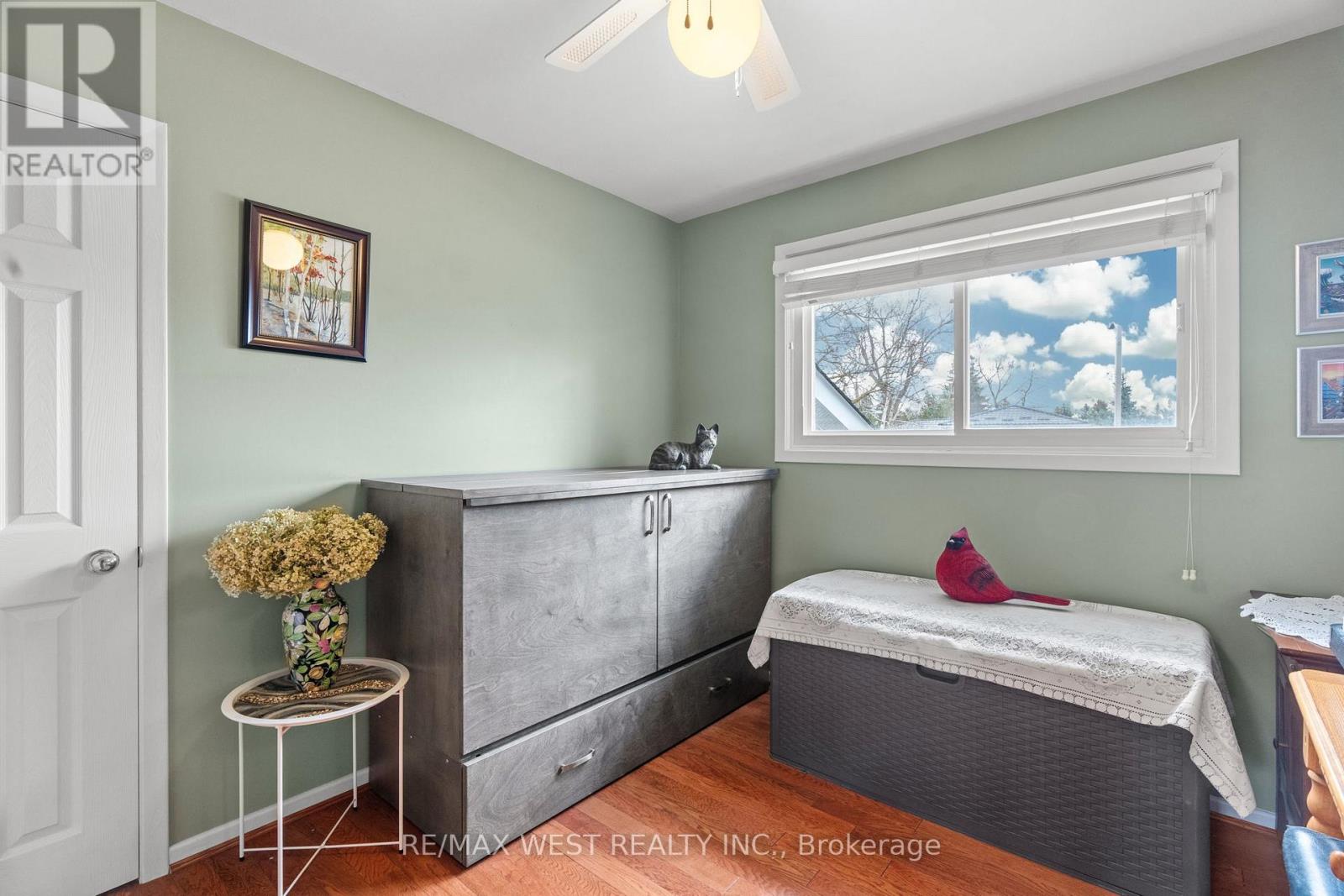 96 Langford Drive, Lucan Biddulph, Ontario  N0M 2J0 - Photo 10 - X13688596