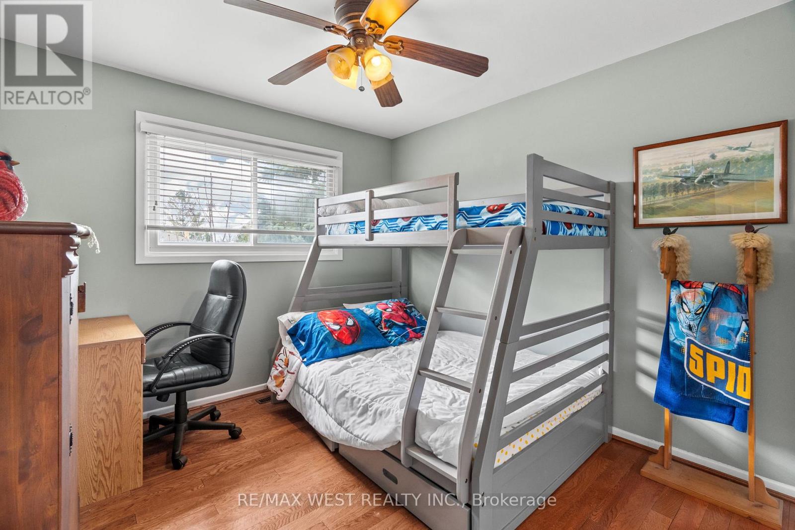96 Langford Drive, Lucan Biddulph, Ontario  N0M 2J0 - Photo 8 - X13688596