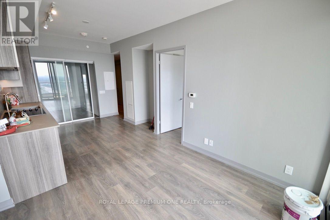 5 Buttermill Avenue, Vaughan, Ontario  L4K 0J5 - Photo 9 - N13688468