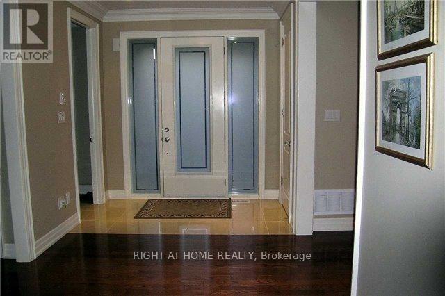 17 Bond Crescent, Richmond Hill, Ontario  L4E 3K2 - Photo 7 - N13685208
