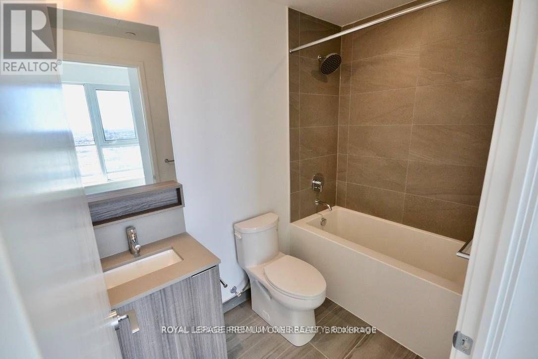 5 Buttermill Avenue, Vaughan, Ontario  L4K 0J5 - Photo 12 - N13688468