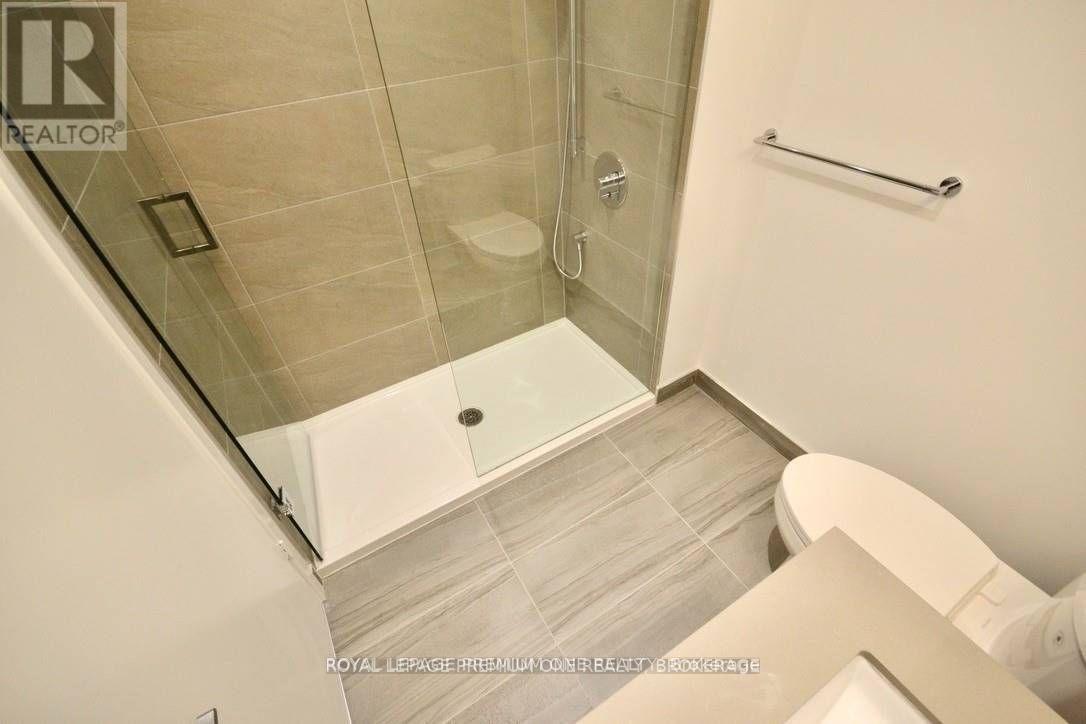 5 Buttermill Avenue, Vaughan, Ontario  L4K 0J5 - Photo 18 - N13688468