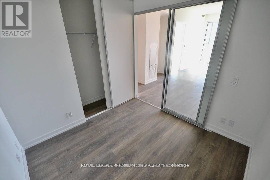5 Buttermill Avenue, Vaughan, Ontario  L4K 0J5 - Photo 15 - N13688468