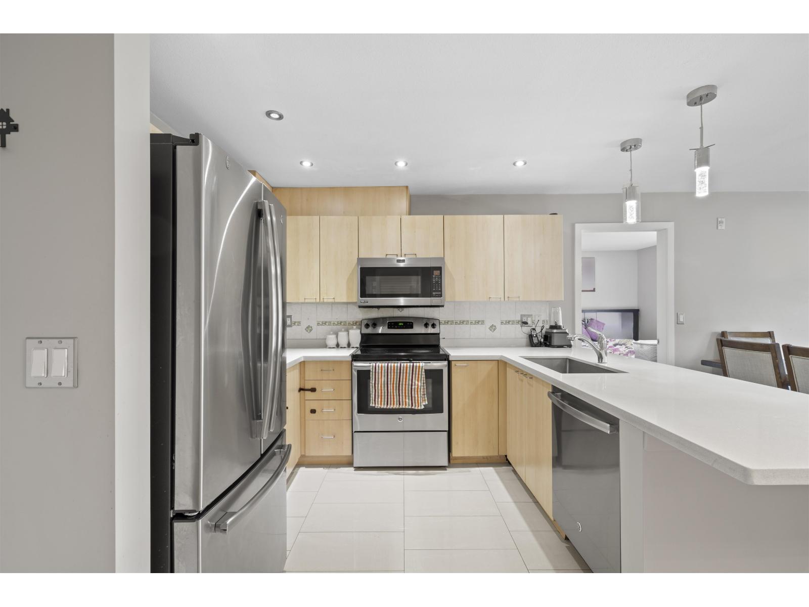 207 12083 92a Avenue, Surrey, British Columbia  V3V 8C8 - Photo 10 - R3156477