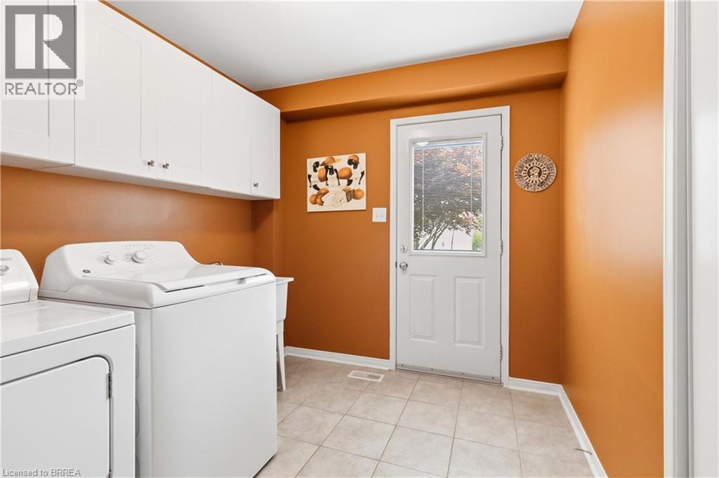 175 Blackburn Drive, Brantford, Ontario  N3T 0A2 - Photo 21 - 40855463