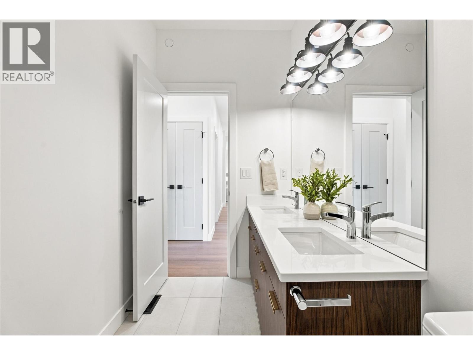 1673 Camas Court, Kamloops, British Columbia  V2E 0E6 - Photo 41 - 10378054