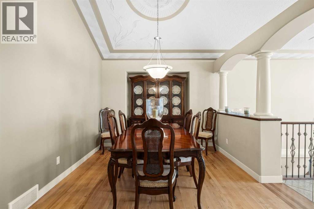 93 Coach Court SW, Calgary, Alberta  T3H 4P7 - Photo 8 - A2324190