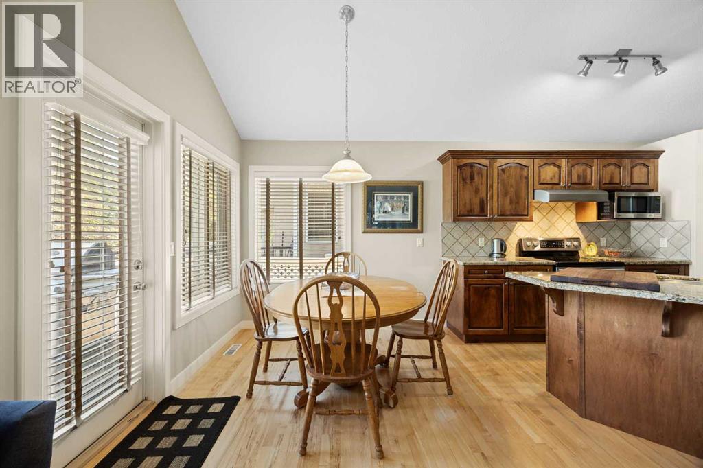 93 Coach Court SW, Calgary, Alberta  T3H 4P7 - Photo 20 - A2324190