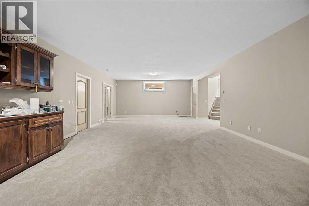 93 Coach Court SW, Calgary, Alberta  T3H 4P7 - Photo 31 - A2324190