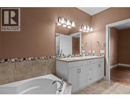 2421 Glacier Court Unit# 2, Kelowna, British Columbia  V1V 3A6 - Photo 22 - 10391052