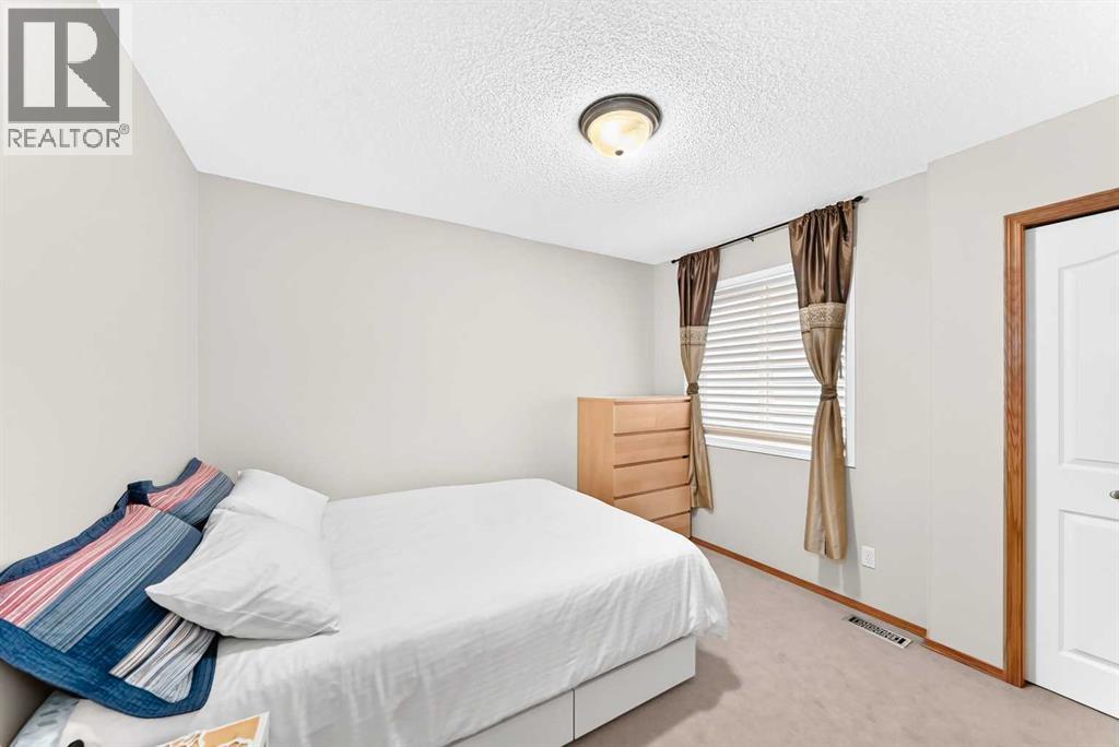 144 Cougarstone Common Sw, Calgary, Alberta  T3H 5P5 - Photo 23 - A2338157