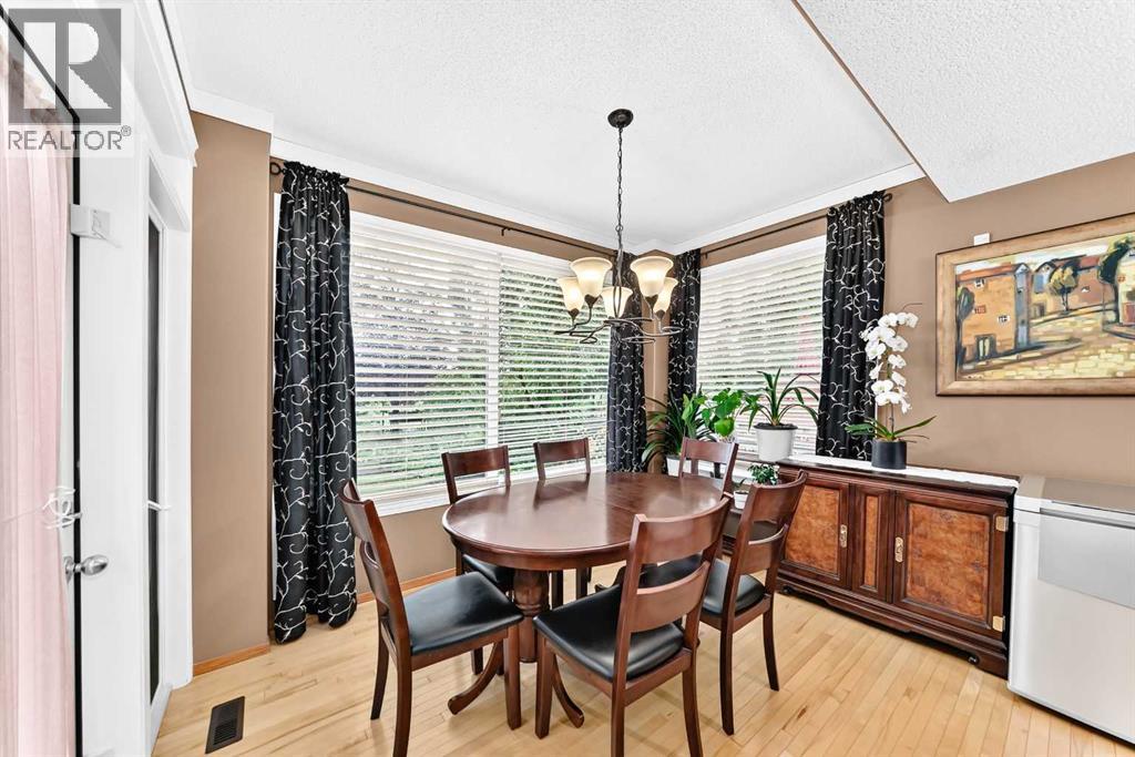 144 Cougarstone Common Sw, Calgary, Alberta  T3H 5P5 - Photo 7 - A2338157