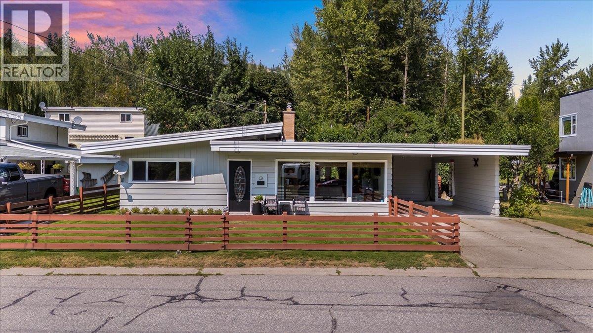469 FORREST Drive, Trail, British Columbia