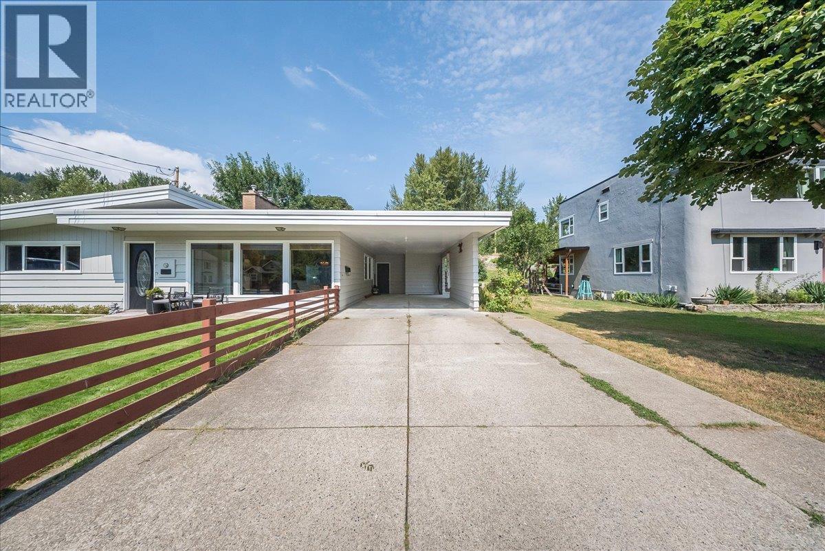469 Forrest Drive, Trail, British Columbia V1R 2H1 - Photo 11 - 10397894