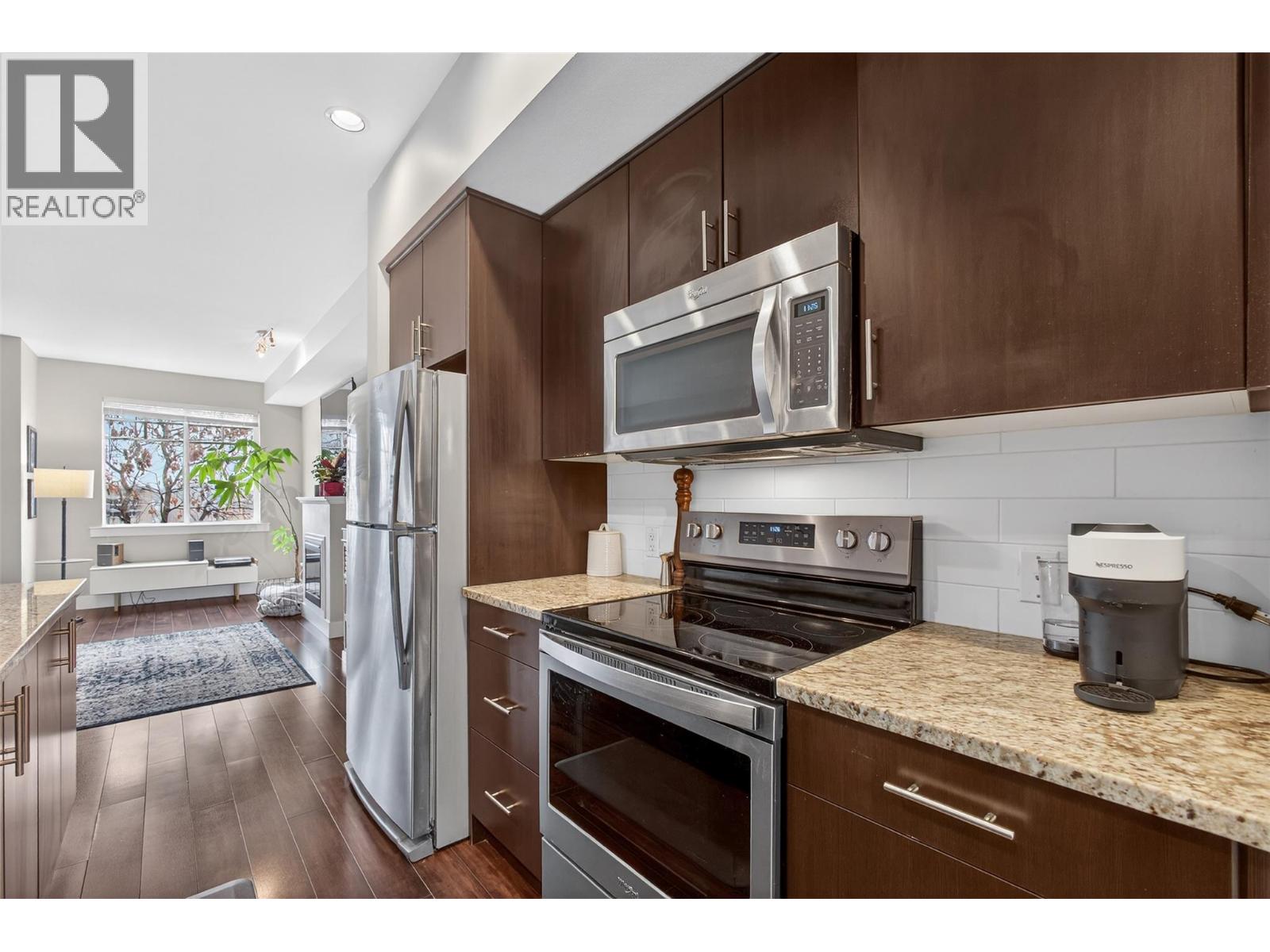 433 Mccarren Avenue Unit# 9, Kelowna, British Columbia  V1W 4T8 - Photo 4 - 10397764