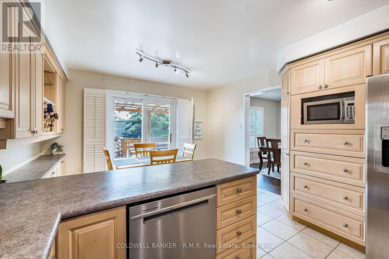 292 Ukraine Road, Mississauga, Ontario  L5B 3W6 - Photo 8 - W13688632