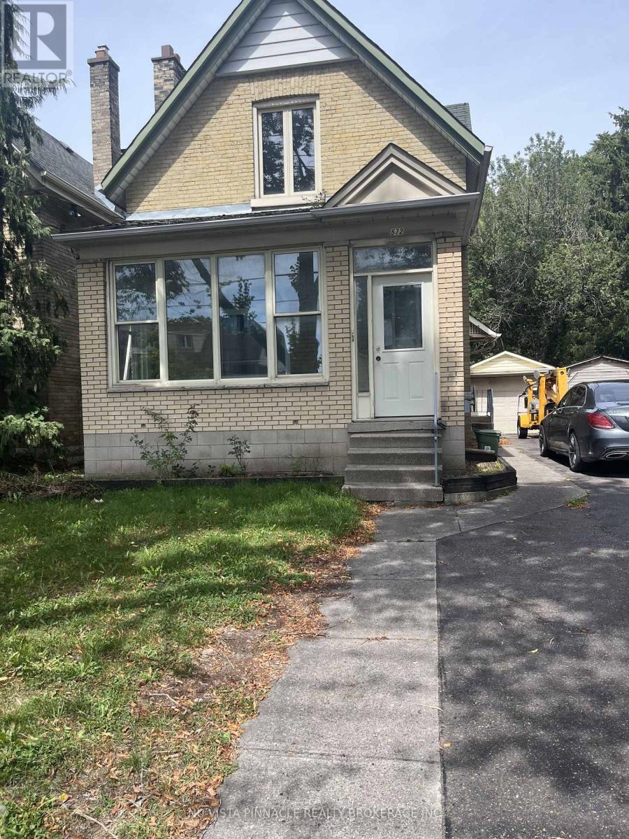 572 OXFORD STREET E, London East, Ontario