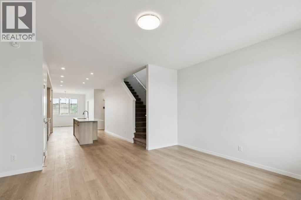 65 Aquila Terrace NW, Calgary, Alberta  T3R 2N8 - Photo 6 - A2337252