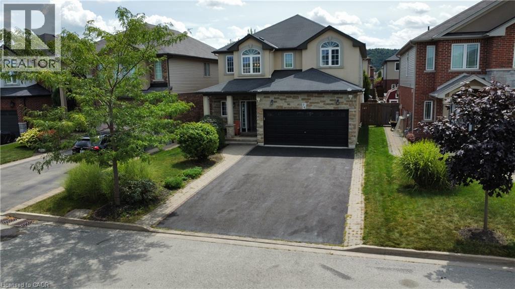 74 LAMPMAN Drive, Grimsby, Ontario
