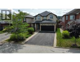 74 LAMPMAN Drive, Grimsby, Ontario