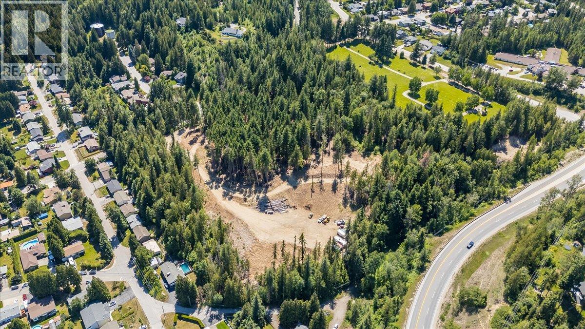 1110 23RD Street, Castlegar, British Columbia