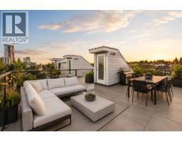 138 W WOODSTOCK AVENUE, Vancouver, British Columbia
