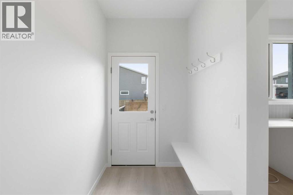 131 Royston Way NW, Calgary, Alberta  T3L 0N7 - Photo 22 - A2332838