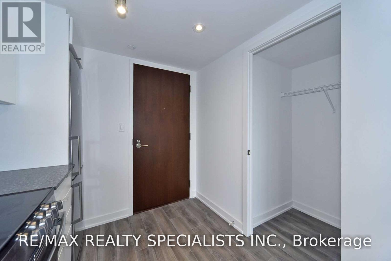 801 - 120 Varna Drive, Toronto, Ontario  M6A 1N3 - Photo 11 - C13688640