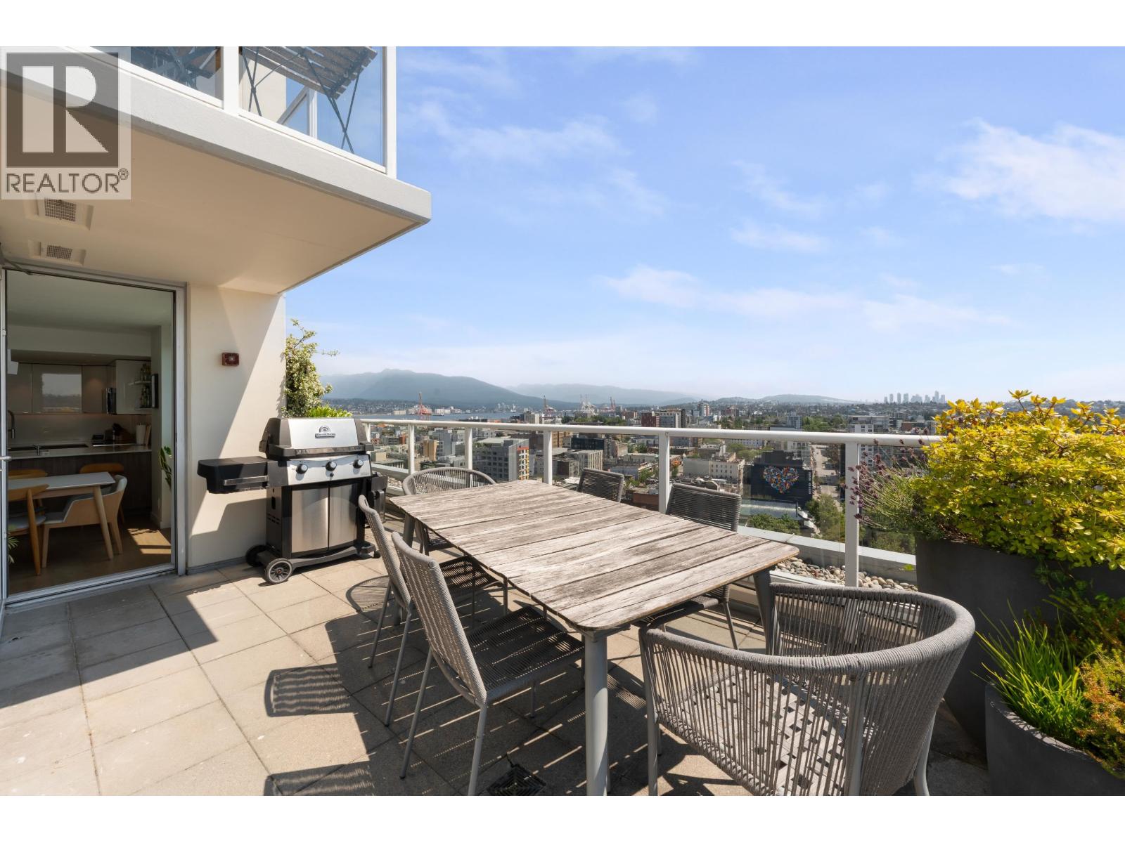 2405 550 Taylor Street, Vancouver, British Columbia  V6B 1R1 - Photo 21 - R3156843