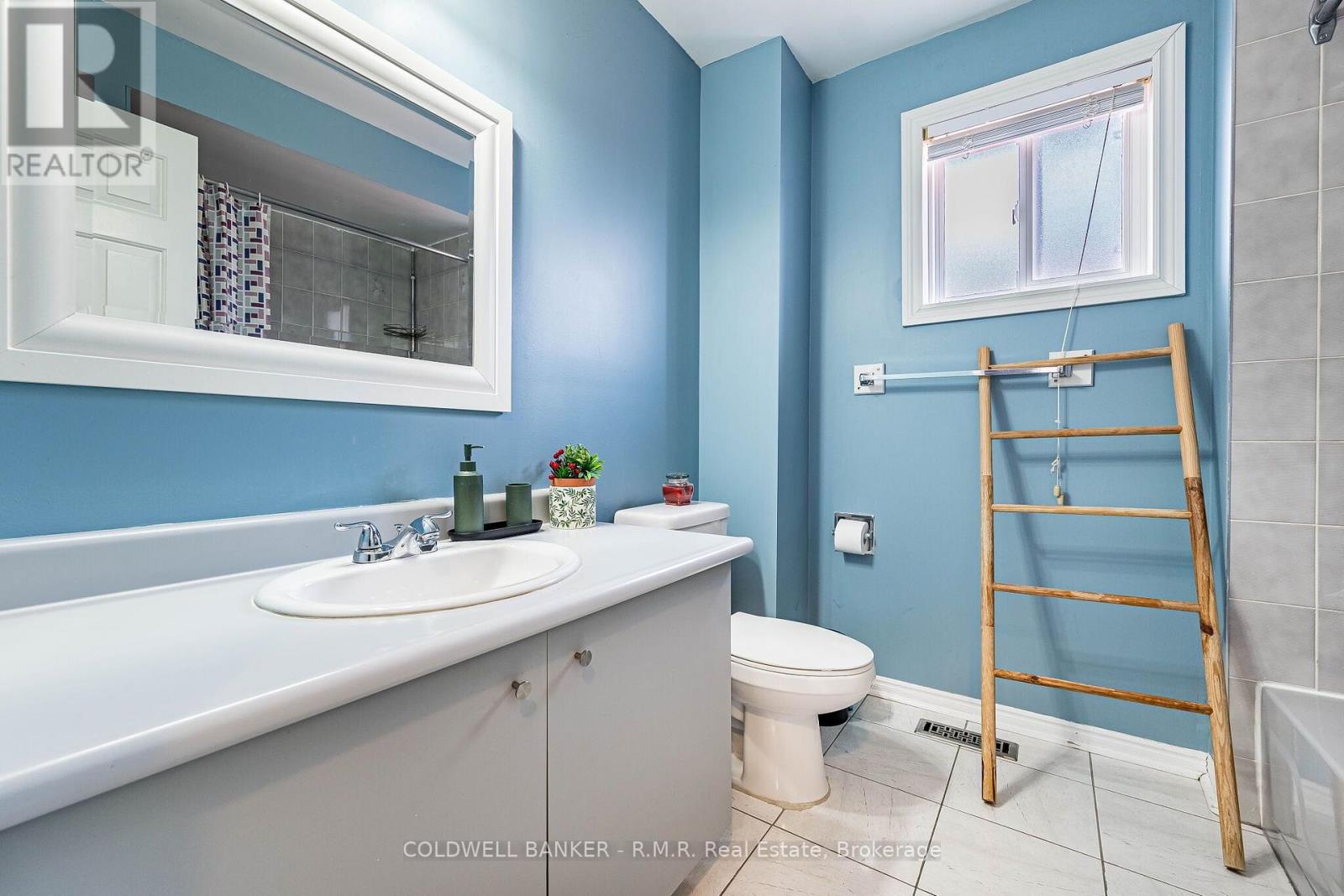 292 Ukraine Road, Mississauga, Ontario  L5B 3W6 - Photo 25 - W13688632