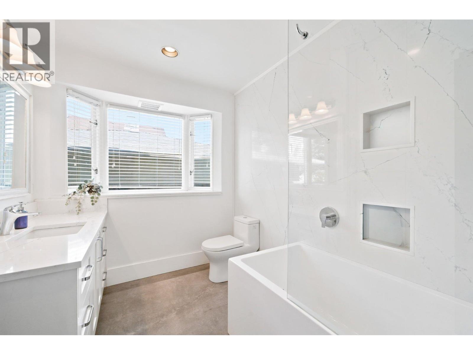 829 Eighth Avenue, New Westminster, British Columbia  V3M 2R4 - Photo 11 - R3156859