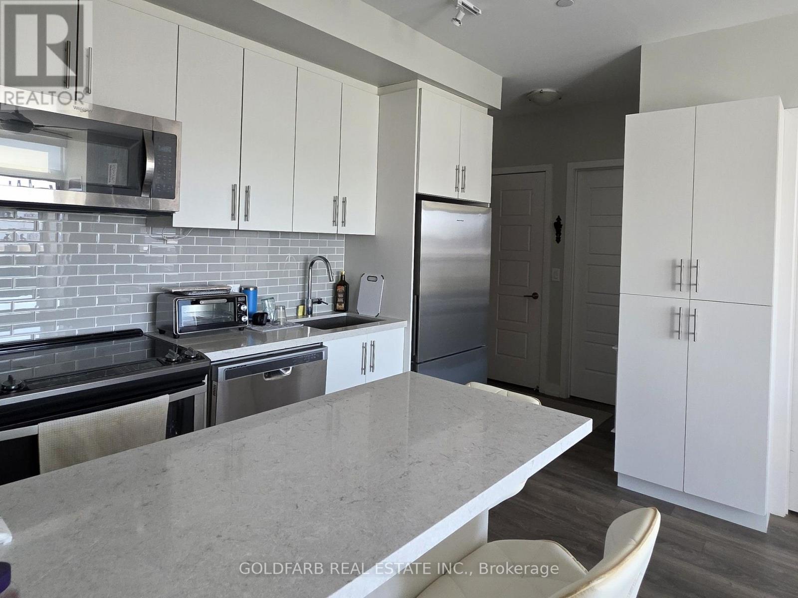 B401 - 271 Sea Ray Avenue, Innisfil, Ontario  L9S 0J4 - Photo 4 - N13688666