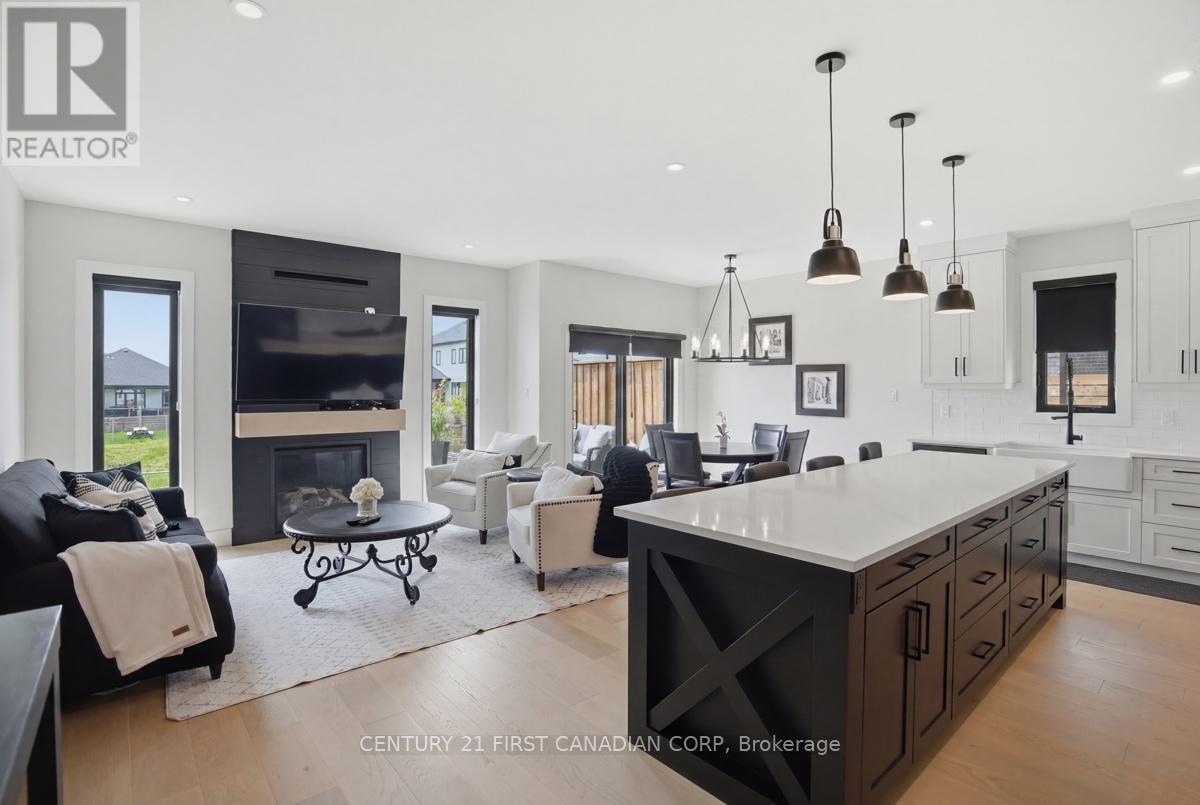 31 Briscoe Crescent, Strathroy-Caradoc, Ontario  N6H 0G3 - Photo 8 - X13686594